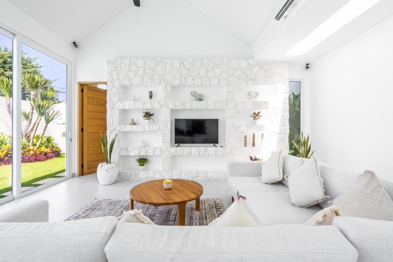 Casa Blanca Villa By Betterplace Uluwatu Εξωτερικό φωτογραφία