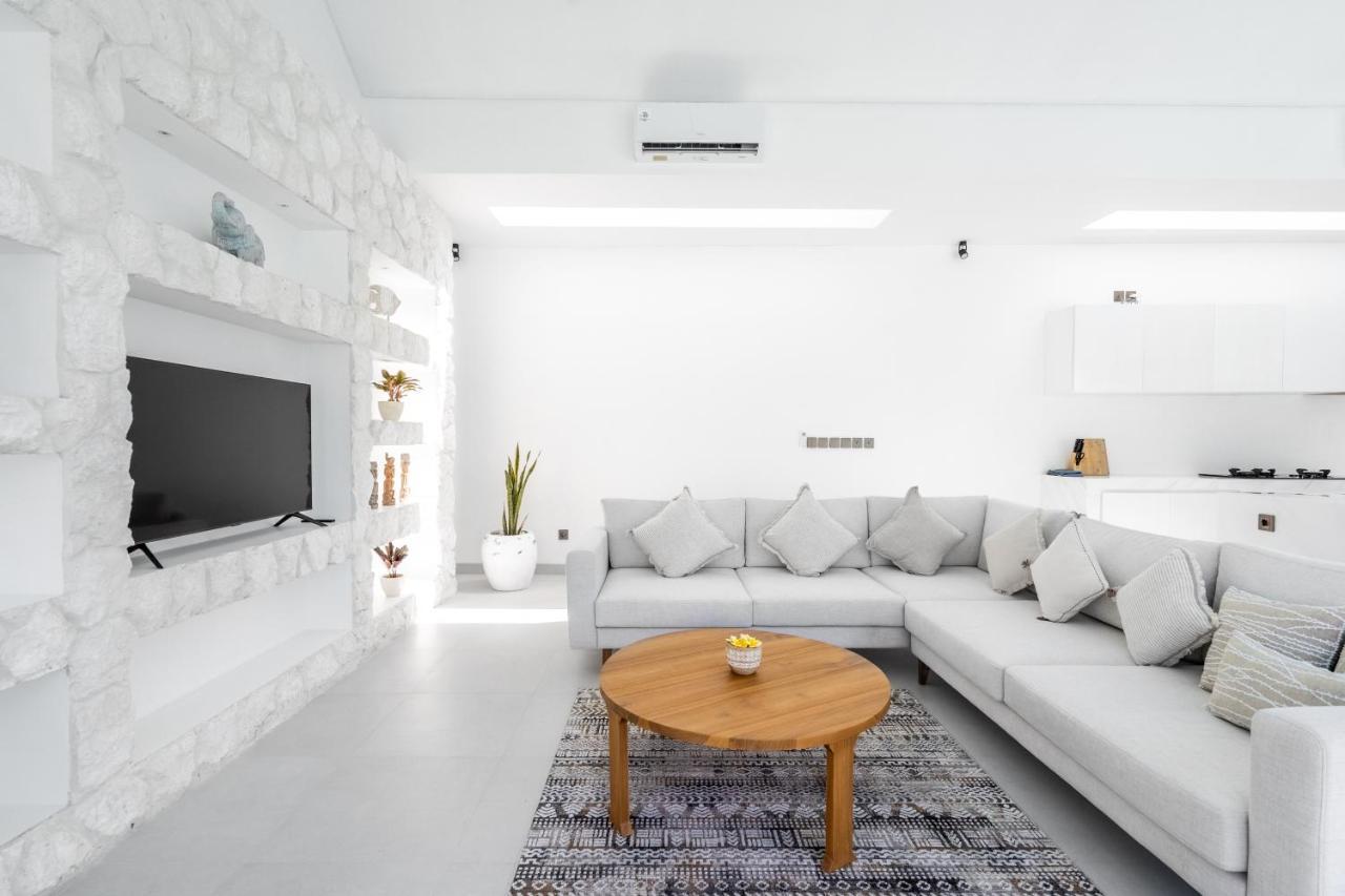 Casa Blanca Villa By Betterplace Uluwatu Εξωτερικό φωτογραφία