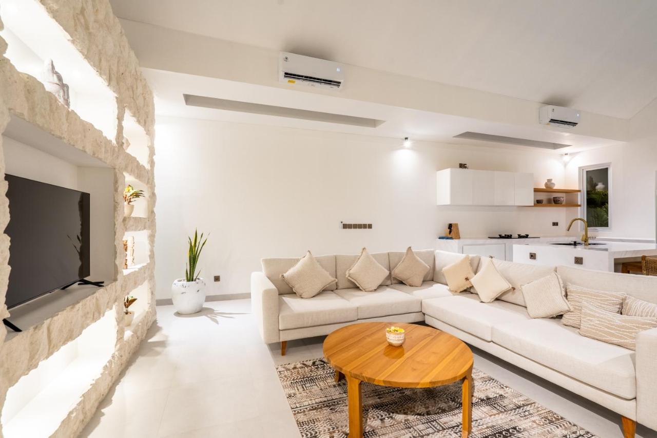 Casa Blanca Villa By Betterplace Uluwatu Εξωτερικό φωτογραφία