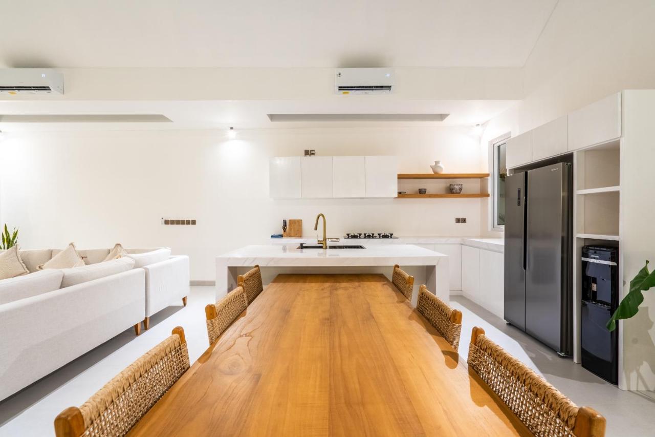 Casa Blanca Villa By Betterplace Uluwatu Εξωτερικό φωτογραφία