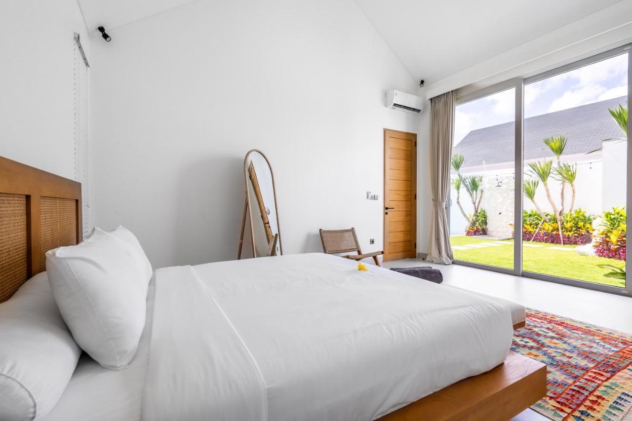 Casa Blanca Villa By Betterplace Uluwatu Εξωτερικό φωτογραφία