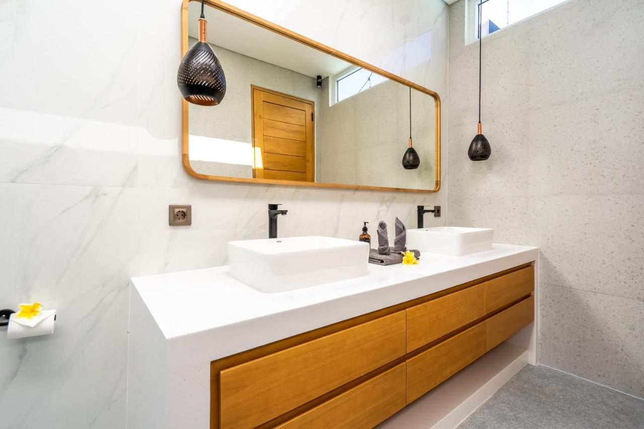 Casa Blanca Villa By Betterplace Uluwatu Εξωτερικό φωτογραφία