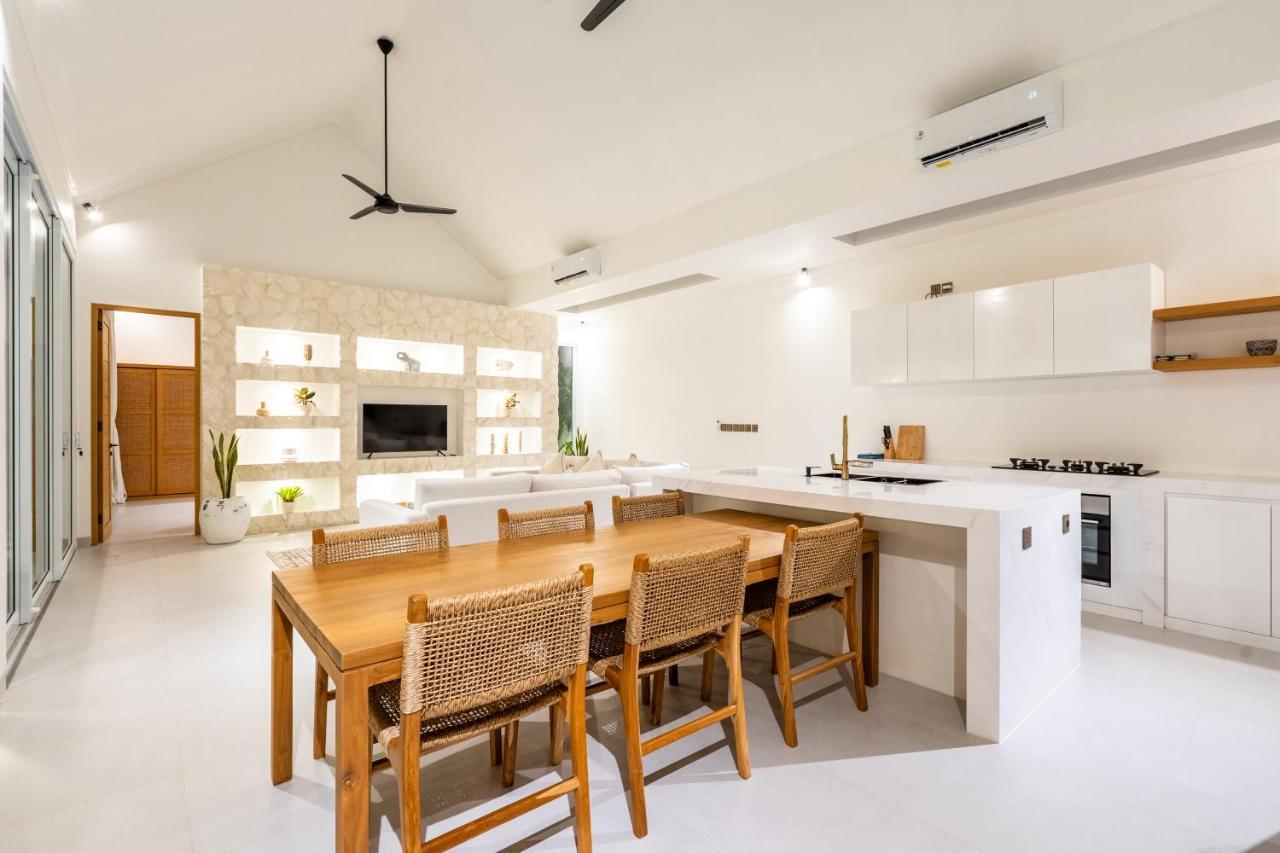 Casa Blanca Villa By Betterplace Uluwatu Εξωτερικό φωτογραφία